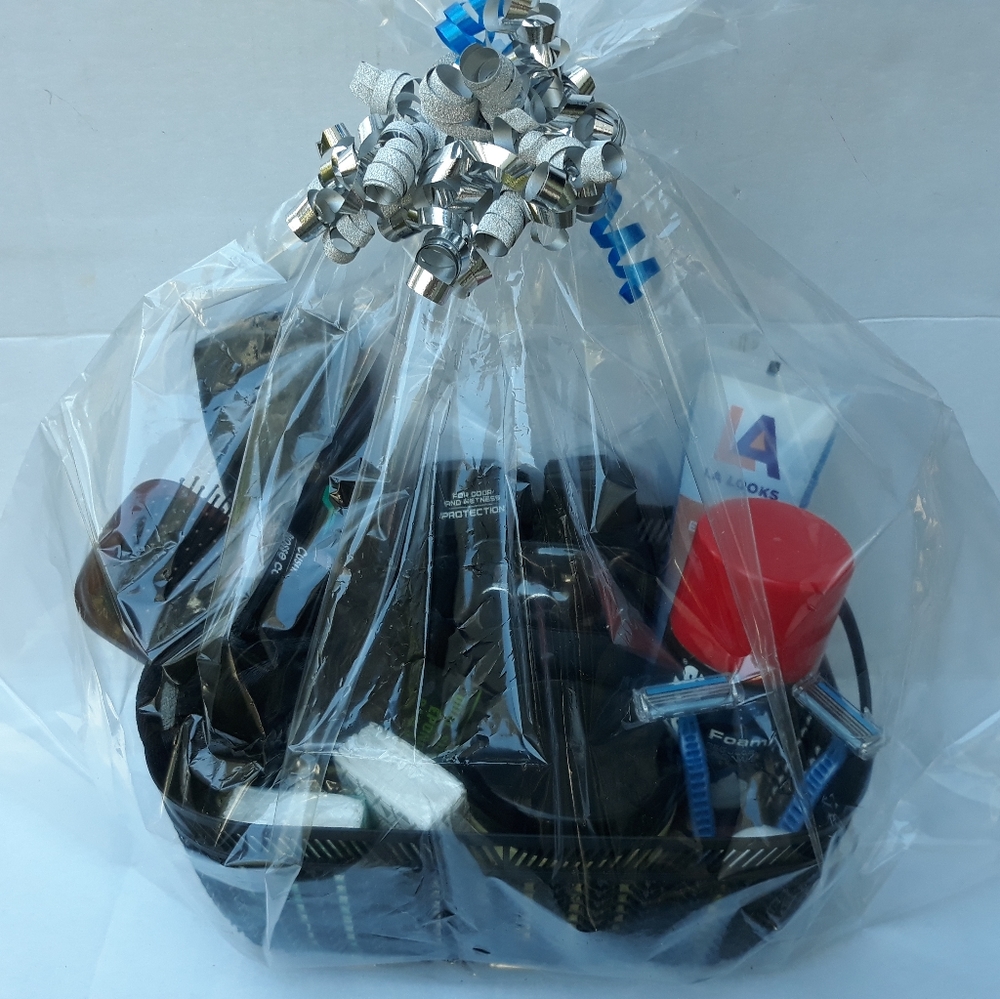 Gift Basket for the Bath, Skin care, Hair 14 item